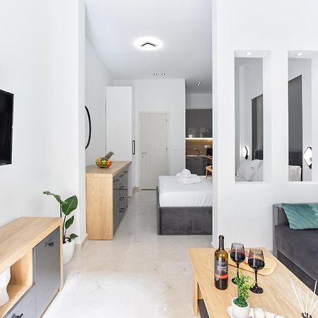 New Luxury Apartment In Downtown Салоники Экстерьер фото